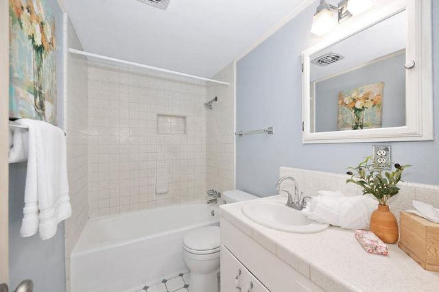 1406 Duke Dr, Davis, CA 95616