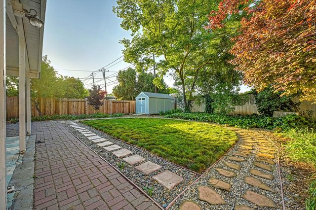 1406 Duke Dr, Davis, CA 95616