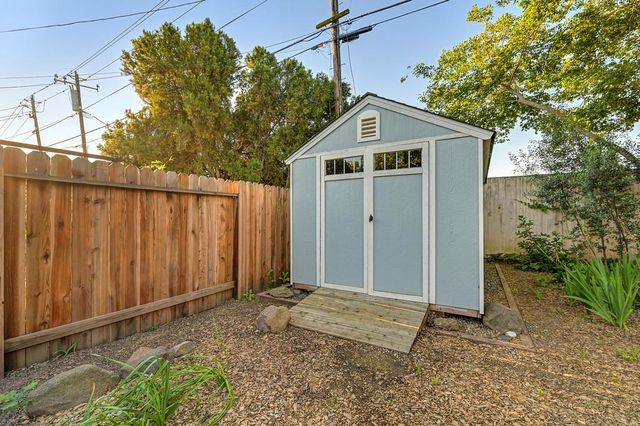 1406 Duke Dr, Davis, CA 95616