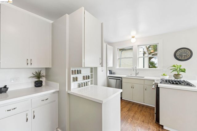 765 Euclid Ave, Berkeley, CA 94708