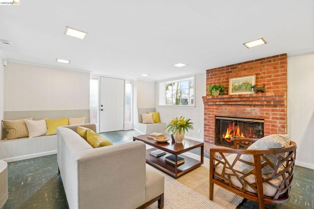 765 Euclid Ave, Berkeley, CA 94708