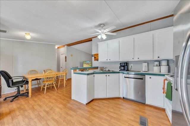 5642 Altice RD, Moneta, VA 24121
