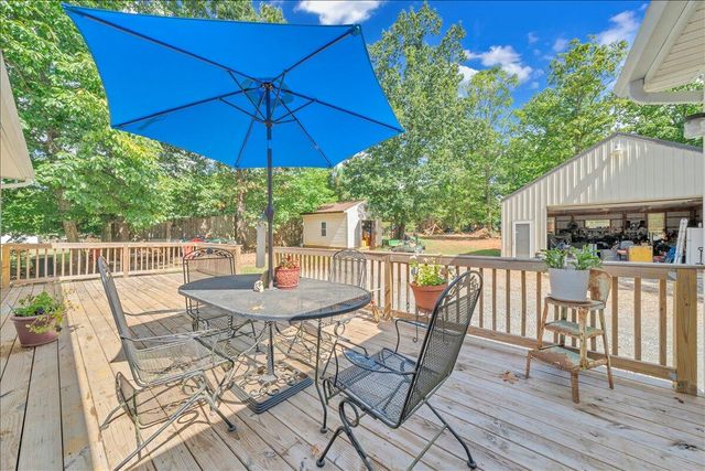 5642 Altice RD, Moneta, VA 24121