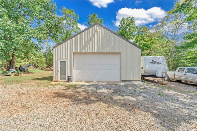 5642 Altice RD, Moneta, VA 24121