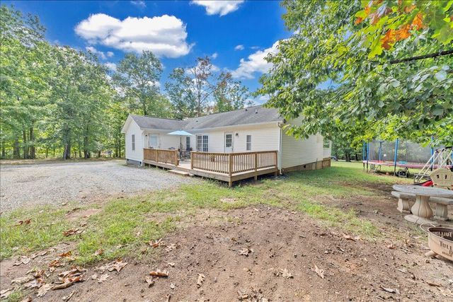 5642 Altice RD, Moneta, VA 24121