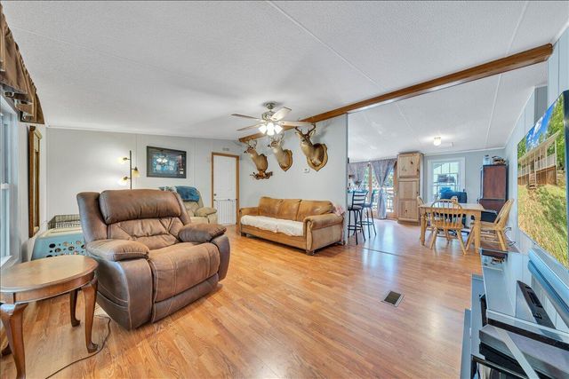 5642 Altice RD, Moneta, VA 24121