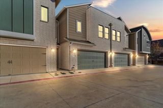 7411 Merrick LN 39, Austin, TX 78745