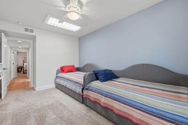 4652 Cass St, Pacific Beach, CA 92109