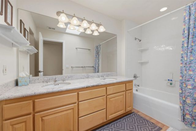 4652 Cass St, Pacific Beach, CA 92109