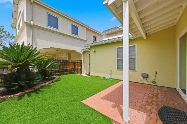 4652 Cass St, Pacific Beach, CA 92109