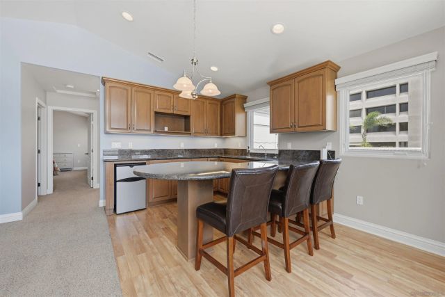 4652 Cass St, Pacific Beach, CA 92109