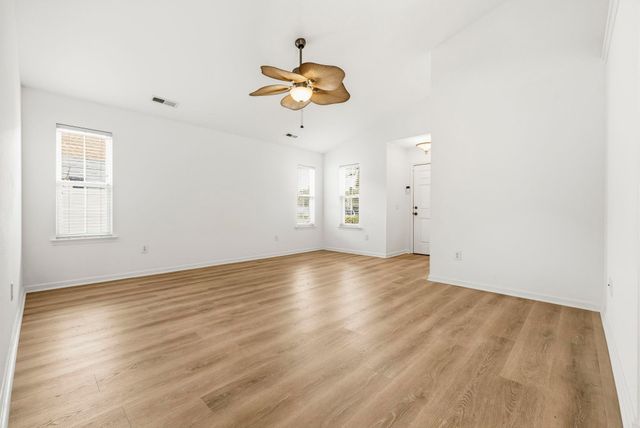 3046 Hollybrook Dr., Myrtle Beach, SC 29579