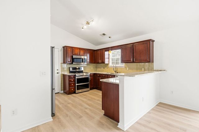 3046 Hollybrook Dr., Myrtle Beach, SC 29579