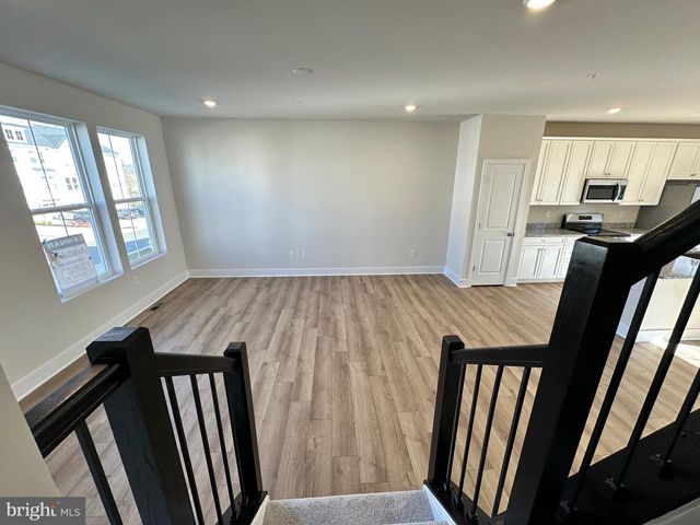 10800 COSMIC PL, La Plata, MD 20646