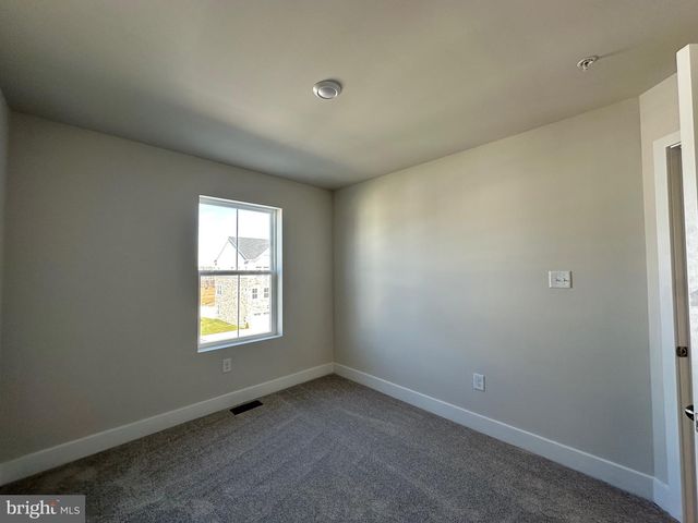 10800 COSMIC PL, La Plata, MD 20646