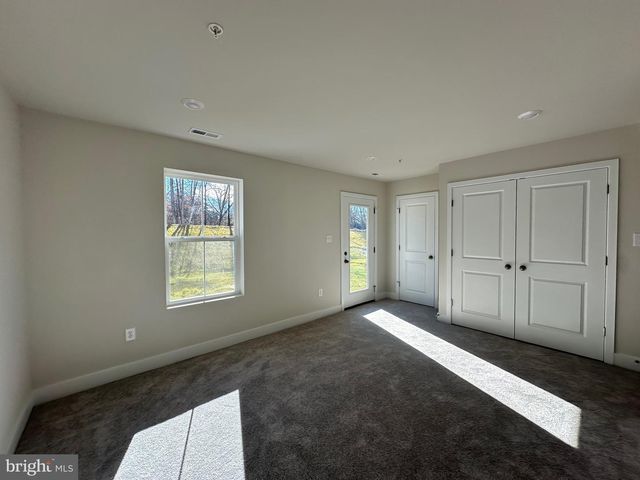 10800 COSMIC PL, La Plata, MD 20646