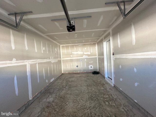 10800 COSMIC PL, La Plata, MD 20646