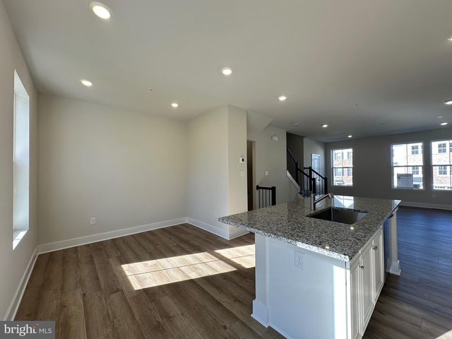 10800 COSMIC PL, La Plata, MD 20646