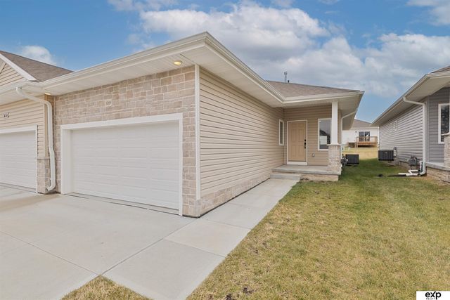 8209 S 178th Street, Omaha, NE 68136