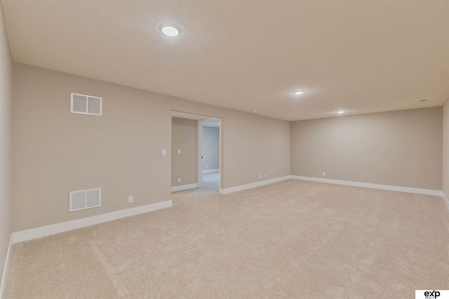 8209 S 178th Street, Omaha, NE 68136