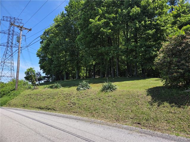 4075 Ridge Rd, Raccoon Twp, PA 15001