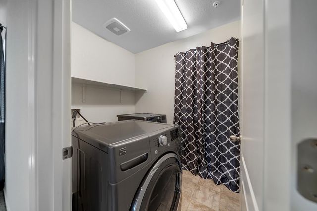 815 Starke Dr, Ceres, CA 95307