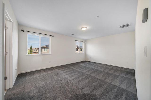 815 Starke Dr, Ceres, CA 95307