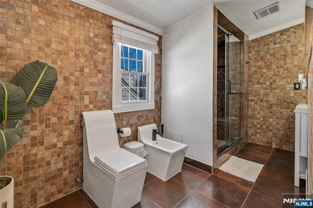 15 Furrey Place, Paterson, NJ 07522