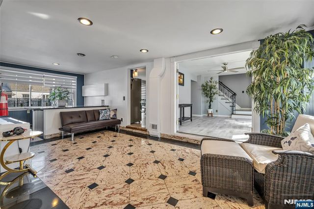 15 Furrey Place, Paterson, NJ 07522