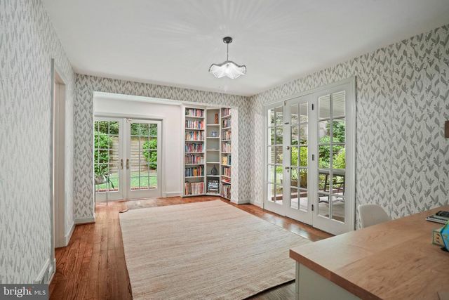 5320 ALBEMARLE ST, Bethesda, MD 20816