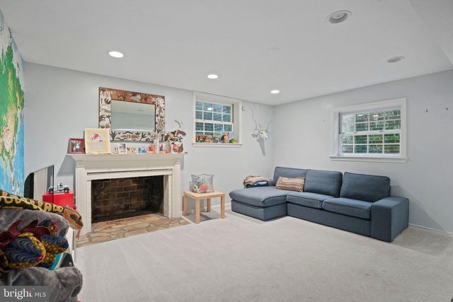 5320 ALBEMARLE ST, Bethesda, MD 20816
