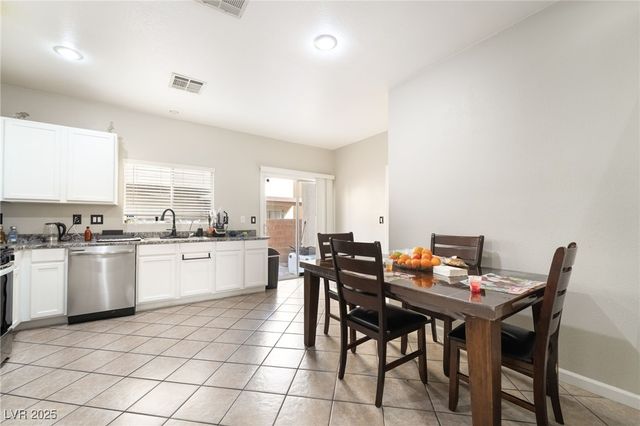 6880 Silver Eagle Avenue, Las Vegas, NV 89122