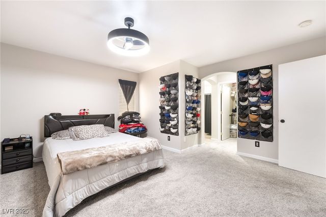 6880 Silver Eagle Avenue, Las Vegas, NV 89122