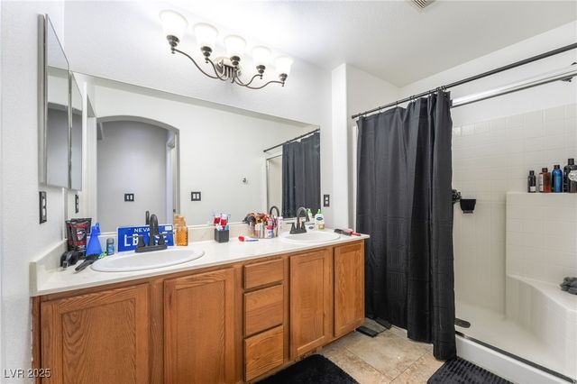 6880 Silver Eagle Avenue, Las Vegas, NV 89122