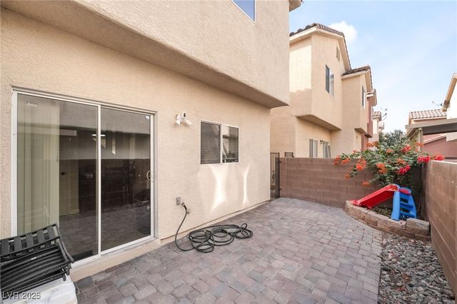 6880 Silver Eagle Avenue, Las Vegas, NV 89122