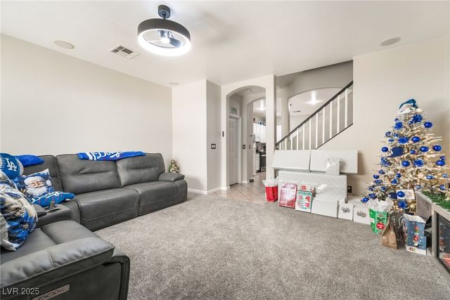 6880 Silver Eagle Avenue, Las Vegas, NV 89122