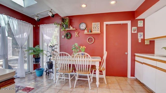 8 Darby Road, Marlboro, NJ 07746