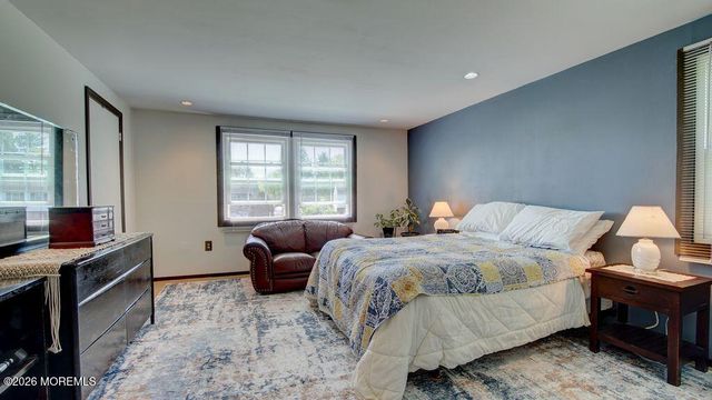 8 Darby Road, Marlboro, NJ 07746