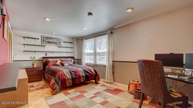 8 Darby Road, Marlboro, NJ 07746