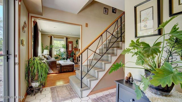 8 Darby Road, Marlboro, NJ 07746