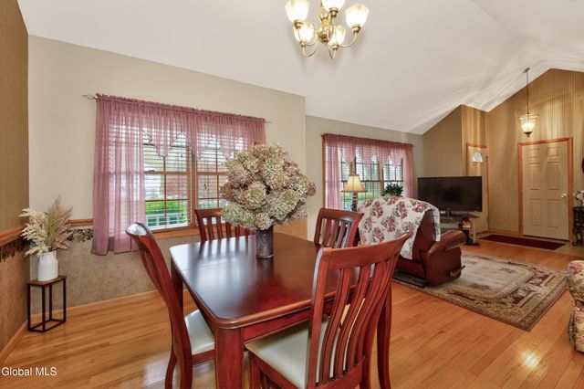 3 Rosemary Drive, North Greenbush, NY 12180