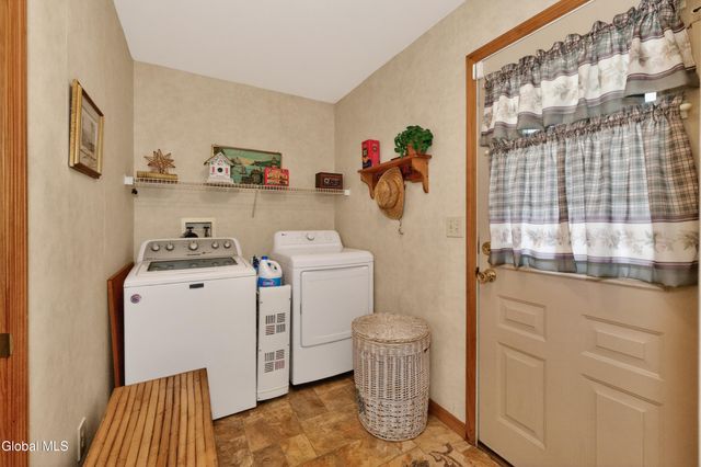 3 Rosemary Drive, North Greenbush, NY 12180
