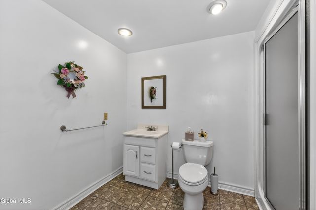 3 Rosemary Drive, North Greenbush, NY 12180