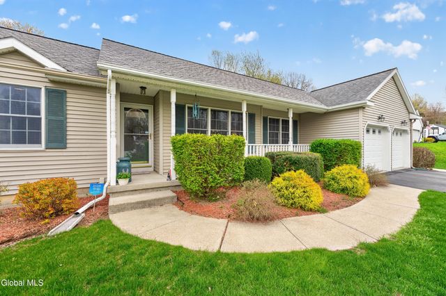 3 Rosemary Drive, North Greenbush, NY 12180