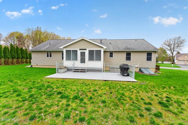 3 Rosemary Drive, North Greenbush, NY 12180