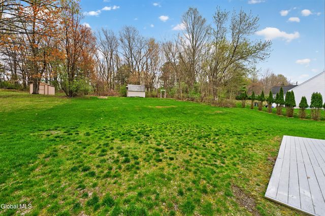 3 Rosemary Drive, North Greenbush, NY 12180