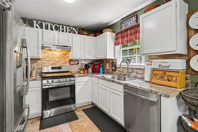 604 Rayella Drive, Stockbridge, GA 30281