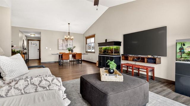 4881 Field Crest Lane, Eau Claire, WI 54701