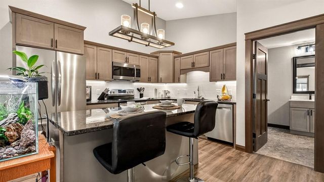 4881 Field Crest Lane, Eau Claire, WI 54701