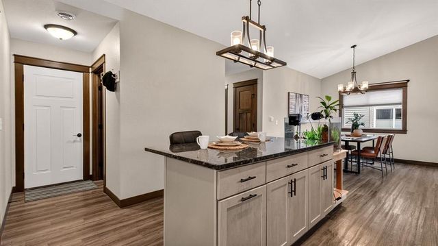 4881 Field Crest Lane, Eau Claire, WI 54701